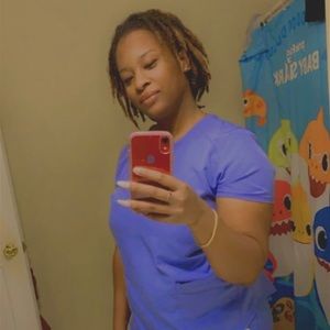 Meet your Posher, Ebony